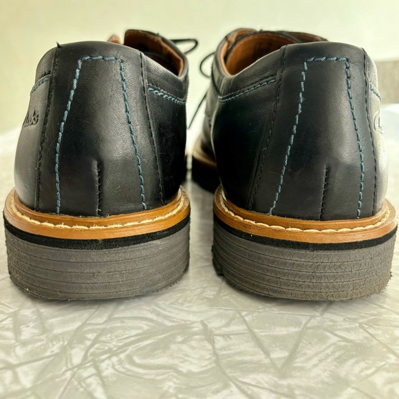 Clarks Black Leather Extralight Dress Oxfords 9 - Picture 3 of 9